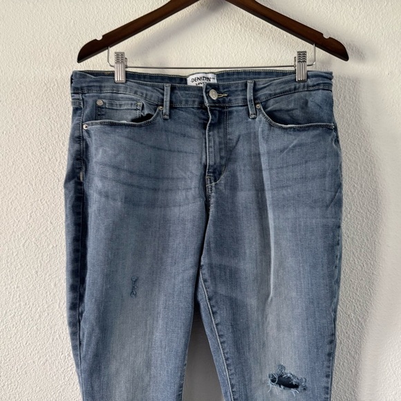 Levi’s Mid Rise Skinny Jeans Distressed Denizen Crop Short Sz 14 Light/med Wash - Picture 2 of 13